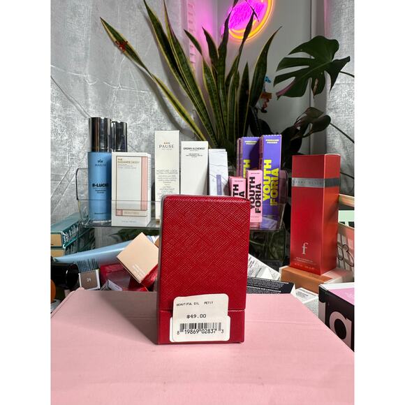 KJAER WEIS FACIAL OIL NWB - Picture 3 of 4